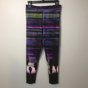 Victoria Secret VSX Tropical/Palm Leggings Sz. M